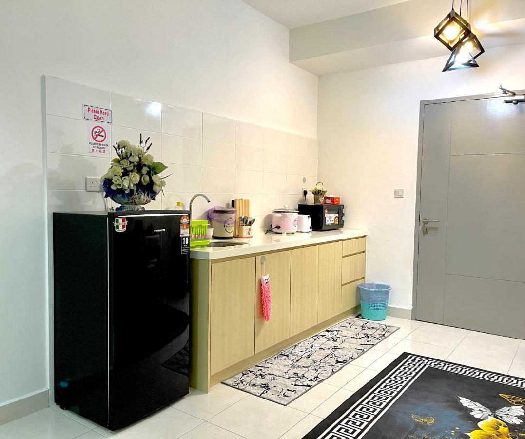 Mmg D'Tiara Homestay Kajang Exterior photo
